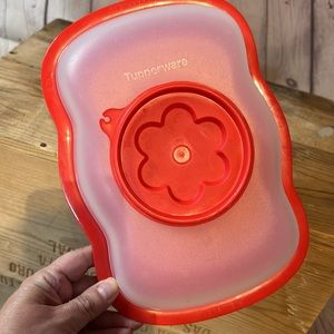 3 piece vintage wavy Tupperware jello mold. Brand new. Red and white…